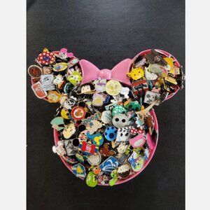 DISNEY PIN TRADING LOT 50, NO DUPLICATES, FREE SHIPPING, 100% TRADABLE